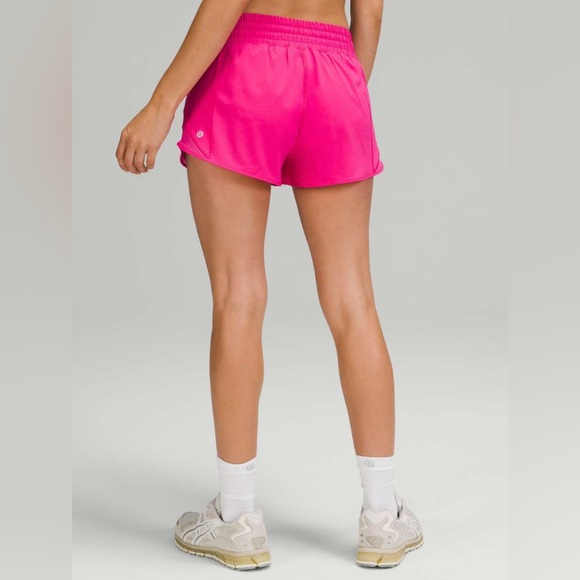Lululemon Pink Hotty Hot Shorts Waist Size 6 - Picture 3 of 11